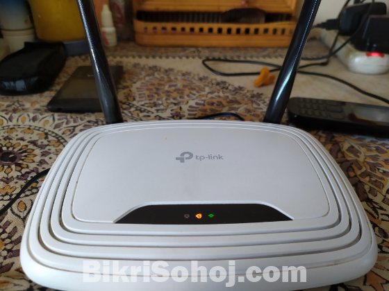 TP-LINK MODEL: WR841N